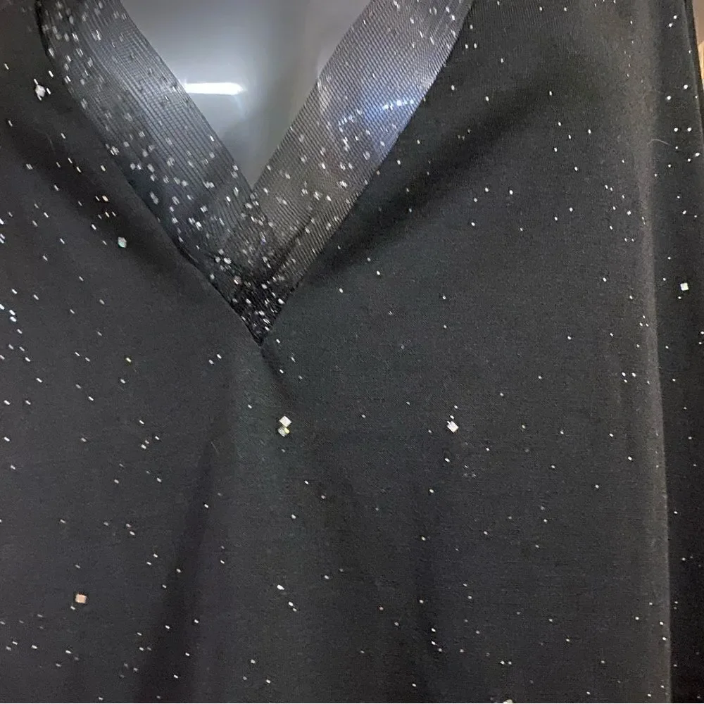 Sheilay Black & Metallic Silver Tank Top, Size XL. (S130) - Picture 3 of 6